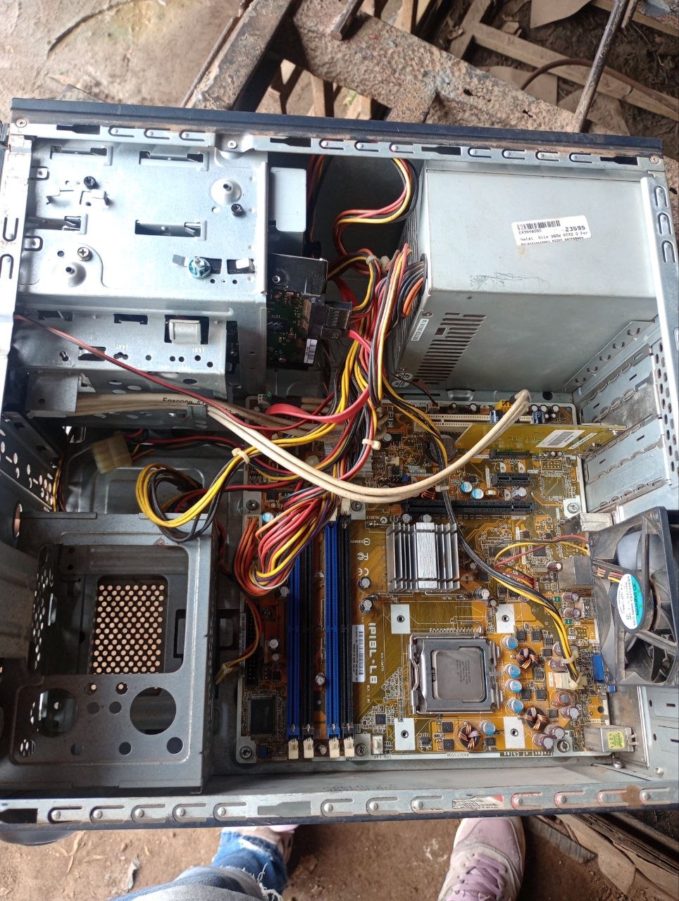 Détail intérieur de PC à nettoyer