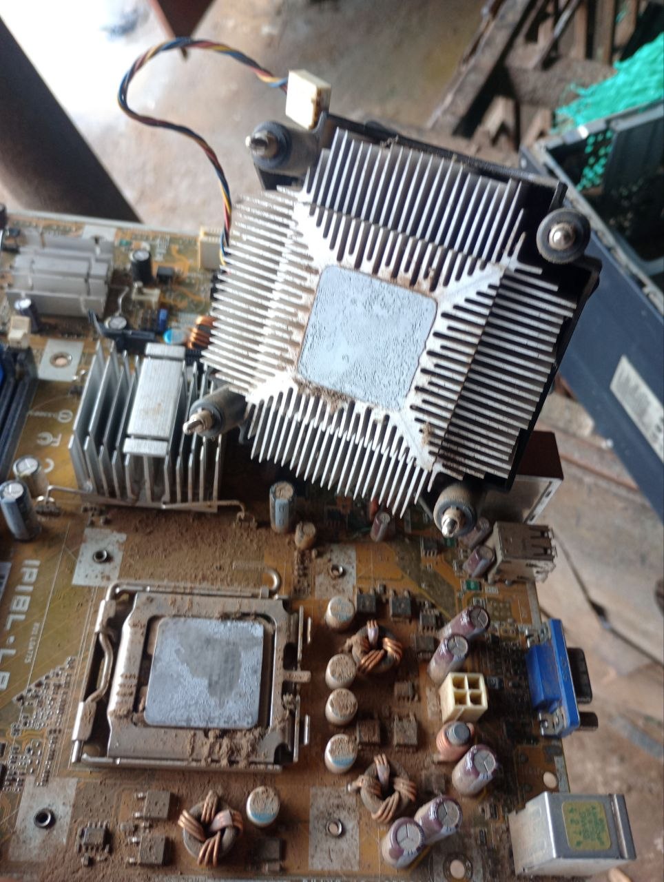 Socket processeur encrassé